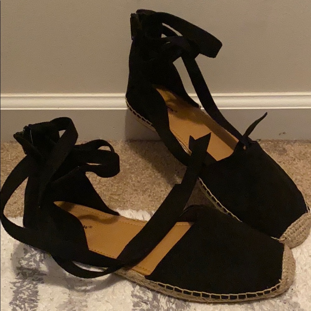 Cover toe sandal